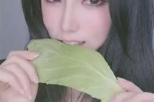抖音初代网红 x 严谨泳装照 抖音初代网红 x 严谨泳装照